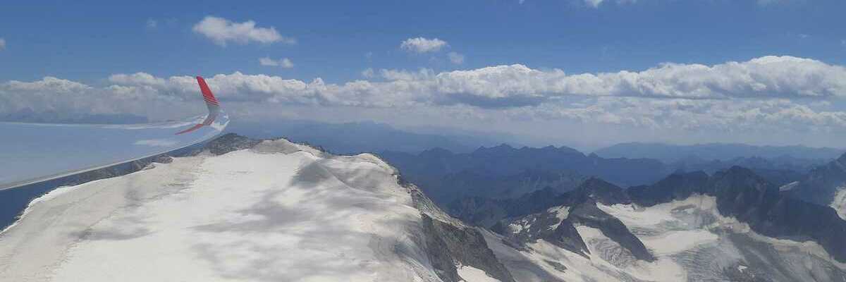 Verortung via Georeferenzierung der Kamera: Aufgenommen in der Nähe von Gemeinde Finkenberg, Österreich in 3295 Meter